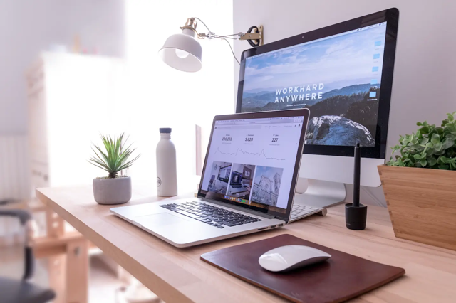 Website Copywriting That Turns Clicks Into Sales